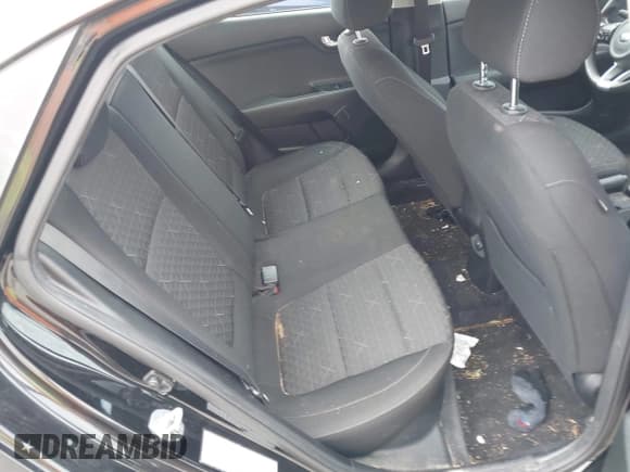 ✅ 2019 Kia Rio S • VIN: 3KPA24ABXKE170222 • Lot: 43163526. Listed on IAAI with 99,693 mi. Free auction sales archive from the USA and detailed vehicle history report at DreamBid. Image 8.