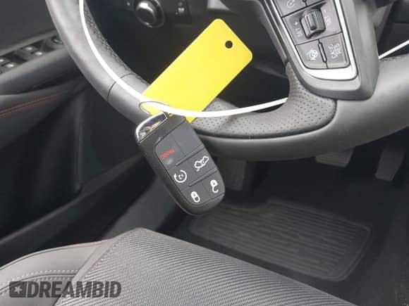 2024 Dodge Hornet R/T z VIN ZACPDFCW0R3A19099, wystawiony jako IAAI lot #41324376 z przebiegiem 179 mil mil oraz . Historia ofert i sprzedaży dostępna na DreamBid. Obrazek 11.