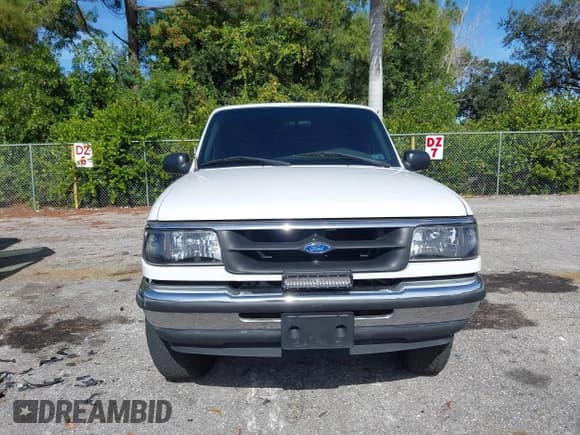 ✅ 1995 Ford Ranger Splash • VIN: 1FTCR14X0STA20749 • Lot: 43816270. Listed on IAAI with 82,505 mi. Free auction sales archive from the USA and detailed vehicle history report at DreamBid. Image 12.