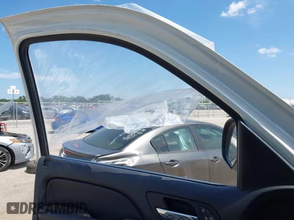 ✅ 2012 Chevrolet Silverado 1500 LTZ • VIN: 3GCPKTE71CG232543 • Lot: 42803535. Wystawiony na IAAI z przebiegiem 154 377 mil. Bezpłatny archiwum sprzedaży aukcyjnych z USA i szczegółowy raport historii pojazdu na DreamBid. Zdjęcie 6.