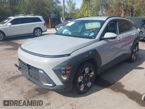 2025 Hyundai Kona SEL with VIN KM8HB3AB1SU235481, listed as a IAAI auction lot 43586265 with 25,640 mi miles and . Bid and sale history available at DreamBid. Image 18.