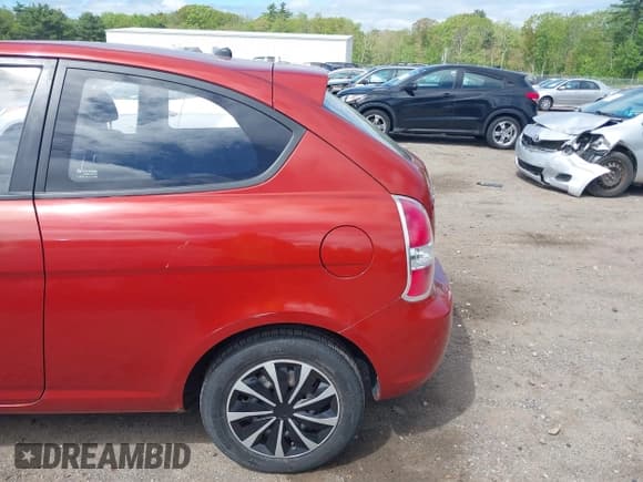 ✅ 2008 Hyundai Accent GS • VIN: KMHCM36C88U059589 • Лот: 42288477. Опубликован ранее на IAAI с пробегом 123 400 миль. Бесплатный доступ к архиву аукционных продаж из США и подробный отчёт об истории автомобиля на DreamBid. Изображение 13.
