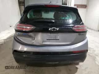 2023 Chevrolet Bolt EV 1LT z VIN 1G1FW6S0XP4125138, wystawiony jako Copart lot #82128693 z przebiegiem 28 492 mil mil oraz . Historia ofert i sprzedaży dostępna na DreamBid. Obrazek 6.