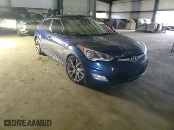 ✅ 2017 Hyundai Veloster • VIN: KMHTC6AD3HU311561 • Lot: 82177124. Wystawiony na Copart z przebiegiem 106 823 mil. Bezpłatny archiwum sprzedaży aukcyjnych z USA i szczegółowy raport historii pojazdu na DreamBid. Zdjęcie 11.