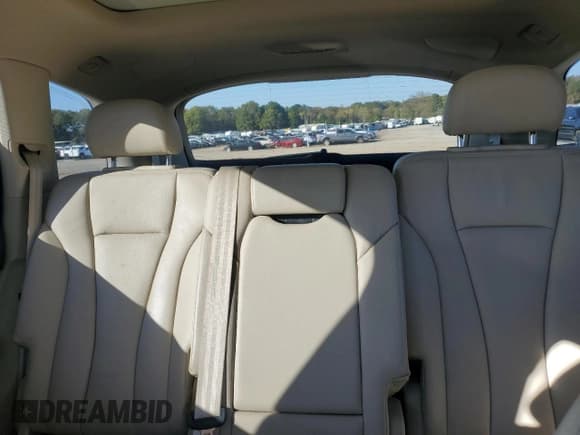 ✅ 2018 Audi Q7 Premium Plus • VIN: WA1LAAF70JD002579 • Lot: 90879275. Wystawiony na Copart z przebiegiem 154 014 mil. Bezpłatny archiwum sprzedaży aukcyjnych z USA i szczegółowy raport historii pojazdu na DreamBid. Zdjęcie 10.