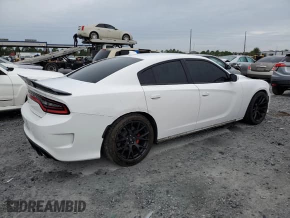 ✅ 2018 Dodge Charger R/T Scat Pack • VIN: 2C3CDXGJ4JH203323 • Lot: 71858245. Listed on Copart with 54,470 mi. Free auction sales archive from the USA and detailed vehicle history report at DreamBid. Image 3.