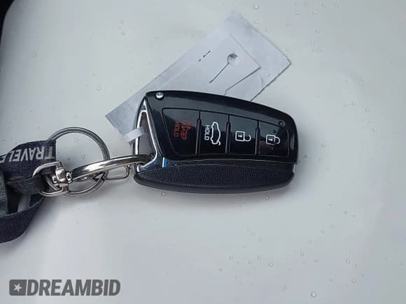 ✅ 2016 Hyundai Azera • VIN: KMHFG4JGXGA549696 • Лот: 42600651. Опубликован ранее на IAAI с пробегом 164 896 миль. Бесплатный доступ к архиву аукционных продаж из США и подробный отчёт об истории автомобиля на DreamBid. Изображение 11.