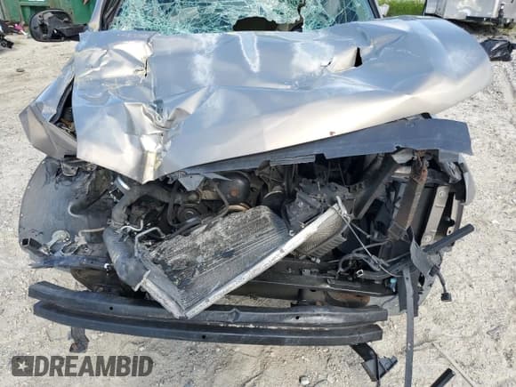 ✅ 2007 Chevrolet Suburban LT • VIN: 1GNFC16057J186709 • Lot: 69533794. Wystawiony na Copart z przebiegiem Nie podano. Bezpłatny archiwum sprzedaży aukcyjnych z USA i szczegółowy raport historii pojazdu na DreamBid. Zdjęcie 12.