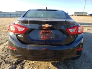 ✅ 2019 Chevrolet Cruze • VIN: 1G1BJ5SM9K7102256 • Lot: 44349443. Listed on Copart with 59,852 mi. Free auction sales archive from the USA and detailed vehicle history report at DreamBid. Image 6.