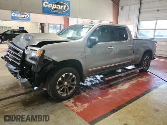 ✅ 2025 Chevrolet Silverado 1500 High Country • VIN: 1GCUKJEL7SZ100275 • Lot: 53939545. Listed on Copart with 8,558 mi. Free auction sales archive from the USA and detailed vehicle history report at DreamBid. Image 1.