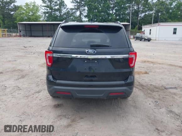 ✅ 2018 Ford Explorer • VIN: 1FM5K7B8XJGB03345 • Lot: 42420992. Wystawiony na IAAI z przebiegiem 215 000 mil. Bezpłatny archiwum sprzedaży aukcyjnych z USA i szczegółowy raport historii pojazdu na DreamBid. Zdjęcie 16.