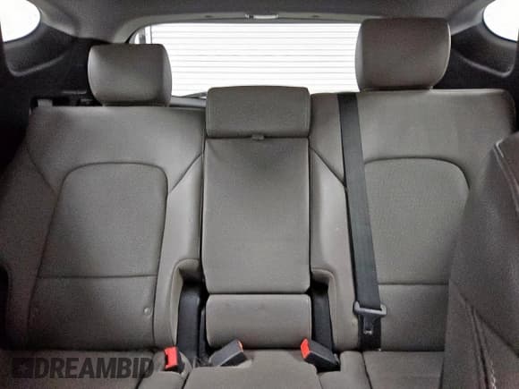 ✅ 2017 Hyundai Santa Fe Ultimate • VIN: 5XYZWDLA9HG409430 • Lot: 80186945. Listed on Copart with 136,749 mi. Free auction sales archive from the USA and detailed vehicle history report at DreamBid. Image 10.