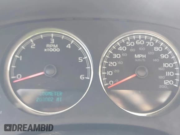 ✅ 2009 Chevrolet Suburban LS • VIN: 1GNFC16079R276304 • Lot: 43688312. Wystawiony na IAAI z przebiegiem 203 002 mil. Bezpłatny archiwum sprzedaży aukcyjnych z USA i szczegółowy raport historii pojazdu na DreamBid. Zdjęcie 7.