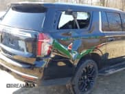 ✅ 2022 Chevrolet Suburban Premier • VIN: 1GNSKFKD5NR344147 • Lot: 41358509. Wystawiony na IAAI z przebiegiem 41 046 mil. Bezpłatny archiwum sprzedaży aukcyjnych z USA i szczegółowy raport historii pojazdu na DreamBid. Zdjęcie 12.