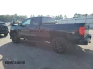 ✅ 2018 Chevrolet Silverado 1500 LS • VIN: 1GCRCNEC5JZ296578 • Лот: 71299995. Опубликован ранее на Copart с пробегом 120 770 миль. Бесплатный доступ к архиву аукционных продаж из США и подробный отчёт об истории автомобиля на DreamBid. Изображение 2.