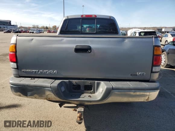✅ 2003 Toyota Tundra SR5 • VIN: 5TBRT34123S381752 • Lot: 91368145. Listed on Copart with 213,993 mi. Free auction sales archive from the USA and detailed vehicle history report at DreamBid. Image 6.