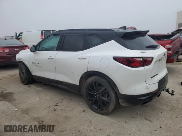 ✅ 2022 Chevrolet Blazer RS • VIN: 3GNKBKRS1NS156817 • Lot: 90635765. Wystawiony na Copart z przebiegiem 84 775 mil. Bezpłatny archiwum sprzedaży aukcyjnych z USA i szczegółowy raport historii pojazdu na DreamBid. Zdjęcie 2.