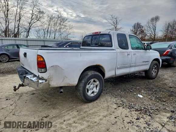 ✅ 2003 Toyota Tundra SR5 • VIN: 5TBRT34123S433722 • Lot: 95181685. Wystawiony na Copart z przebiegiem Nie podano. Bezpłatny archiwum sprzedaży aukcyjnych z USA i szczegółowy raport historii pojazdu na DreamBid. Zdjęcie 3.