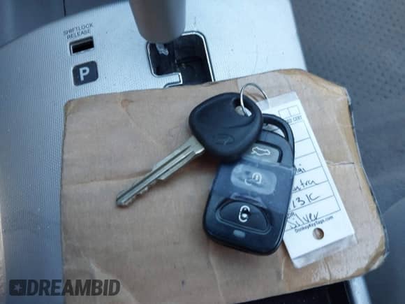 2007 Hyundai Elantra GLS z VIN KMHDU46D37U221663, wystawiony jako IAAI lot #43554726 z przebiegiem 125 874 mil mil oraz . Historia ofert i sprzedaży dostępna na DreamBid. Obrazek 11.