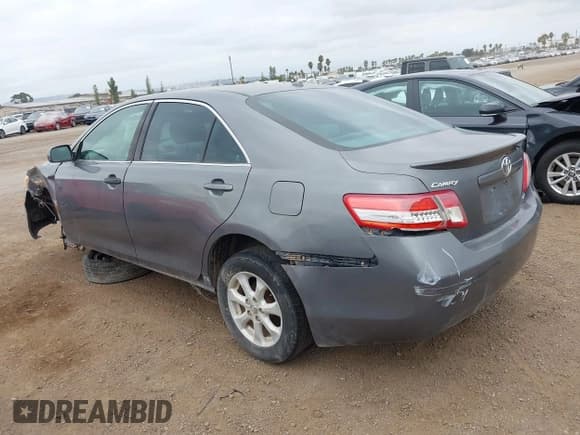 ✅ 2011 Toyota Camry LE • VIN: 4T1BF3EK1BU228339 • Лот: 43220128. Опубликован ранее на IAAI с пробегом 185 799 миль. Бесплатный доступ к архиву аукционных продаж из США и подробный отчёт об истории автомобиля на DreamBid. Изображение 3.