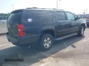 ✅ 2010 Chevrolet Suburban LT • VIN: 1GNUKJE32AR225710 • Lot: 42798462. Listed on IAAI with Not provided. Free auction sales archive from the USA and detailed vehicle history report at DreamBid. Image 4.