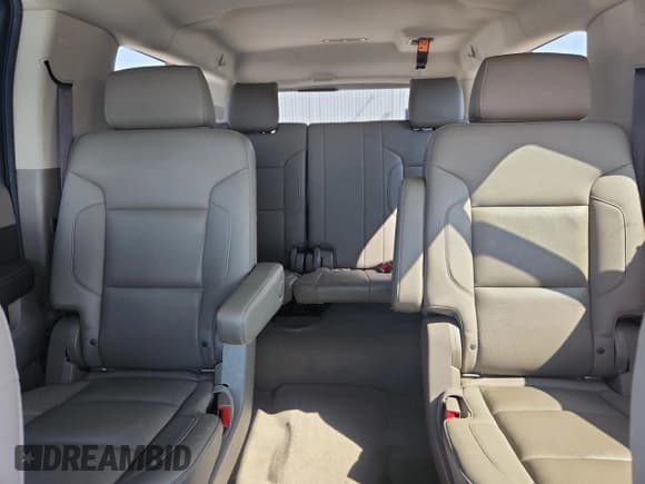 ✅ 2020 Chevrolet Suburban Premier • VIN: 1GNSKJKC7LR183484 • Лот: 80833395. Опубликован ранее на Copart с пробегом 69 705 миль. Бесплатный доступ к архиву аукционных продаж из США и подробный отчёт об истории автомобиля на DreamBid. Изображение 10.