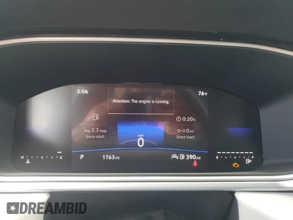 ✅ 2025 Volkswagen Taos SE • VIN: 3VVSC7B26SM036672 • Lot: 60685845. Wystawiony na Copart z przebiegiem 1 763 mil. Bezpłatny archiwum sprzedaży aukcyjnych z USA i szczegółowy raport historii pojazdu na DreamBid. Zdjęcie 9.