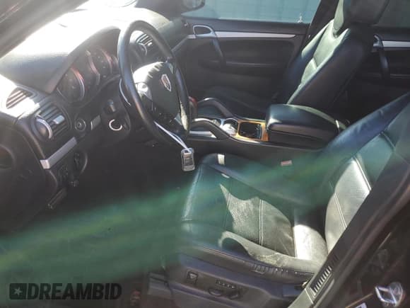 ✅ 2009 Porsche Cayenne S • VIN: WP1AB29P19LA42391 • Лот: 90924895. Опубликован ранее на Copart с пробегом 166 474 миль. Бесплатный доступ к архиву аукционных продаж из США и подробный отчёт об истории автомобиля на DreamBid. Изображение 7.