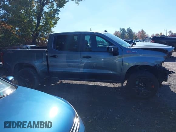 ✅ 2021 Chevrolet Silverado 1500 LT Trail Boss • VIN: 1GCPYFEL4MZ260285 • Lot: 43559454. Wystawiony na IAAI z przebiegiem 89 699 mil. Bezpłatny archiwum sprzedaży aukcyjnych z USA i szczegółowy raport historii pojazdu na DreamBid. Zdjęcie 14.