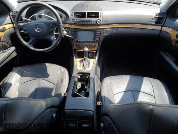 ✅ 2007 Mercedes-Benz E 550 • VIN: WDBUF72X47B091483 • Lot: 55670335. Listed on Copart with 213,669 mi. Free auction sales archive from the USA and detailed vehicle history report at DreamBid. Image 8.