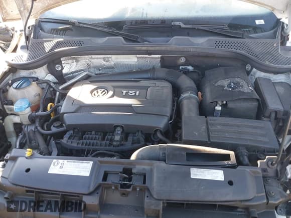 ✅ 2015 Volkswagen Beetle Fleet Edition • VIN: 3VWF17AT3FM602984 • Lot: 41432981. Listed on IAAI with 111,000 mi. Free auction sales archive from the USA and detailed vehicle history report at DreamBid. Image 10.