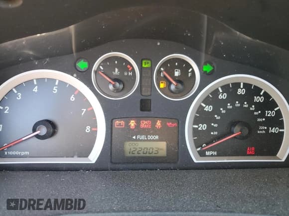 ✅ 2005 Hyundai Santa Fe GLS • VIN: KM8SC13E05U941201 • Lot: 91001145. Listed on Copart with 122,003 mi. Free auction sales archive from the USA and detailed vehicle history report at DreamBid. Image 9.