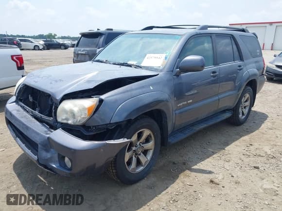 ✅ 2006 Toyota 4Runner Limited • VIN: JTEBU17R668068543 • Lot: 42579542. Listed on IAAI with 166,116 mi. Free auction sales archive from the USA and detailed vehicle history report at DreamBid. Image 2.