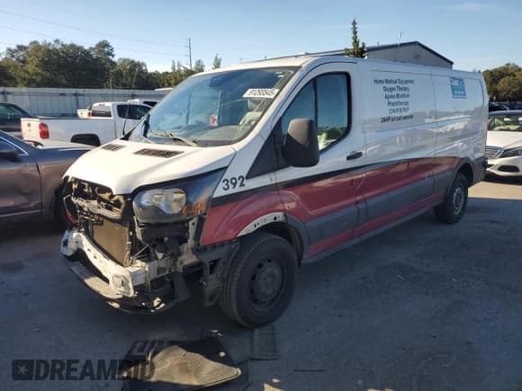 ✅ 2018 Ford Transit • VIN: 1FTYE9ZM8JKA56045 • Лот: 91293545. Опубликован ранее на Copart с пробегом 219 335 миль. Бесплатный доступ к архиву аукционных продаж из США и подробный отчёт об истории автомобиля на DreamBid. Изображение 1.