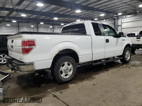 ✅ 2014 Ford F-150 XL • VIN: 1FTFX1CF1EKE75289 • Lot: 44131305. Listed on Copart with 197,937 mi. Free auction sales archive from the USA and detailed vehicle history report at DreamBid. Image 3.