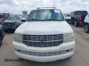 ✅ 2011 Lincoln Navigator • VIN: 5LMJJ2J53BEJ02835 • Lot: 42744036. Wystawiony na IAAI z przebiegiem 230 610 mil. Bezpłatny archiwum sprzedaży aukcyjnych z USA i szczegółowy raport historii pojazdu na DreamBid. Zdjęcie 12.