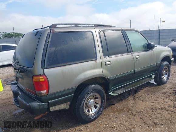 ✅ 1999 Mercury Mountaineer • VIN: 4M2ZU52E1XUJ26317 • Lot: 42606083. Listed on IAAI with 126,554 mi. Free auction sales archive from the USA and detailed vehicle history report at DreamBid. Image 4.