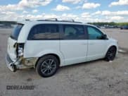 ✅ 2018 Dodge Grand Caravan GT • VIN: 2C4RDGEG4JR282208 • Lot: 81609305. Wystawiony na Copart z przebiegiem 148 377 mil. Bezpłatny archiwum sprzedaży aukcyjnych z USA i szczegółowy raport historii pojazdu na DreamBid. Zdjęcie 3.