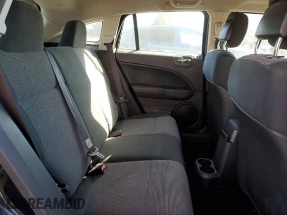 2011 Dodge Caliber Mainstreet с VIN 1B3CB3HA9BD221261, выставлен на аукционе Copart как лот 78911594 с пробегом Не указан миль и Чистый • Clean title. История ставок и продаж доступна на DreamBid. Изображение 10.