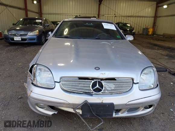 ✅ 2004 Mercedes-Benz SLK 230/320 • VIN: WDBKK65F04F304224 • Lot: 43097303. Listed on IAAI with 62,550 mi. Free auction sales archive from the USA and detailed vehicle history report at DreamBid. Image 6.