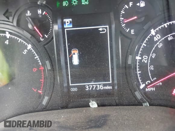 ✅ 2022 Toyota 4Runner SR5 • VIN: JTEMU5JR2N6053461 • Lot: 43195690. Listed on IAAI with 37,736 mi. Free auction sales archive from the USA and detailed vehicle history report at DreamBid. Image 15.