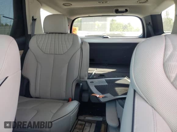 2024 Hyundai Palisade Limited с VIN KM8R5DGE3RU678745, выставлен на аукционе Copart как лот 71486194 с пробегом 11 012 миль миль и Списание • Salvage title. История ставок и продаж доступна на DreamBid. Изображение 10.