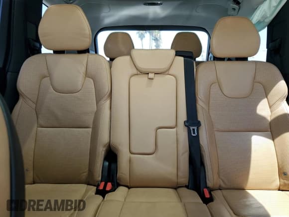 ✅ 2016 Volvo XC90 T8 Inscription • VIN: YV4BC0PL5G1055223 • Лот: 67141175. Опубликован ранее на Copart с пробегом 111 176 миль. Бесплатный доступ к архиву аукционных продаж из США и подробный отчёт об истории автомобиля на DreamBid. Изображение 10.