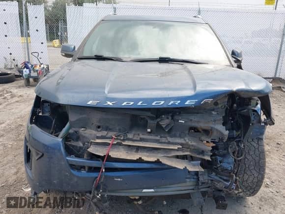 2019 Ford Explorer Limited с VIN 1FM5K8F85KGA52757, выставлен на аукционе IAAI как лот 42859675 с пробегом Не указан миль и . История ставок и продаж доступна на DreamBid. Изображение 6.