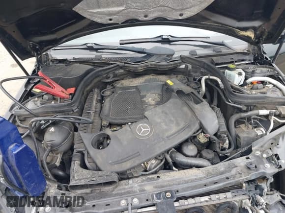 ✅ 2013 Mercedes-Benz C 300 Sport • VIN: WDDGF8ABXDR296387 • Lot: 42603137. Listed on IAAI with 163,923 mi. Free auction sales archive from the USA and detailed vehicle history report at DreamBid. Image 10.