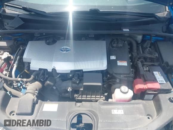 ✅ 2021 Toyota Prius L Eco • VIN: JTDKAMFUXM3134462 • Lot: 42450931. Listed on IAAI with 89,239 mi. Free auction sales archive from the USA and detailed vehicle history report at DreamBid. Image 10.