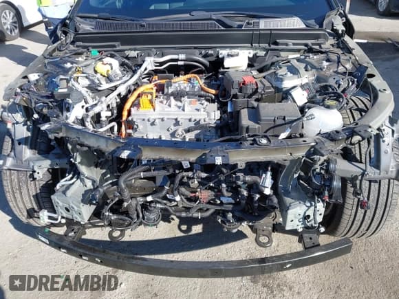 ✅ 2024 Cadillac LYRIQ Luxury • VIN: 1GYKPPRL6RZ135058 • Lot: 41679410. Listed on IAAI with 8,353 mi. Free auction sales archive from the USA and detailed vehicle history report at DreamBid. Image 6.