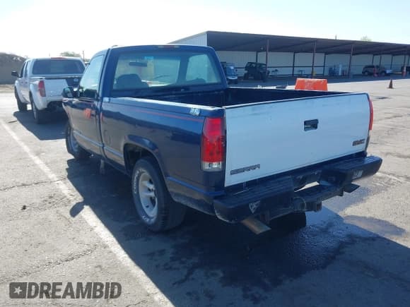 ✅ 1995 GMC Sierra 1500 • VIN: 1GTEC14H1SZ506910 • Lot: 42905731. Wystawiony na IAAI z przebiegiem 361 784 mil. Bezpłatny archiwum sprzedaży aukcyjnych z USA i szczegółowy raport historii pojazdu na DreamBid. Zdjęcie 3.