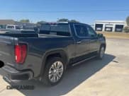 ✅ 2020 GMC Sierra 1500 • VIN: 1GTU99EL7LZ298965 • Lot: 76543944. Wystawiony na Copart z przebiegiem 74 502 mil. Bezpłatny archiwum sprzedaży aukcyjnych z USA i szczegółowy raport historii pojazdu na DreamBid. Zdjęcie 4.