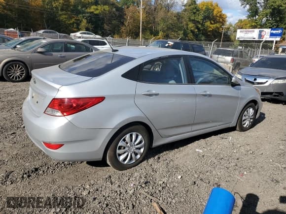 ✅ 2013 Hyundai Accent GLS • VIN: KMHCT4AE7DU500012 • Лот: 90009335. Опубликован ранее на Copart с пробегом 212 537 миль. Бесплатный доступ к архиву аукционных продаж из США и подробный отчёт об истории автомобиля на DreamBid. Изображение 3.